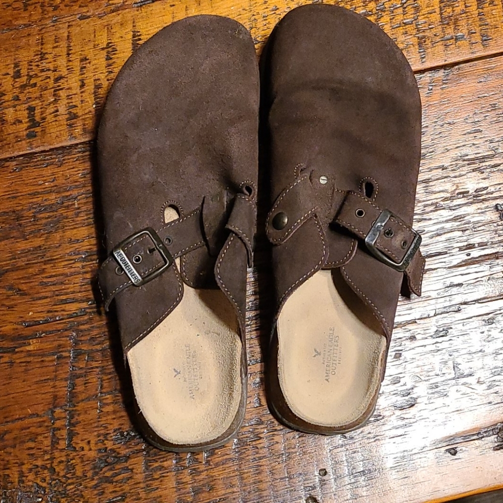 American Eagle Suede shoes